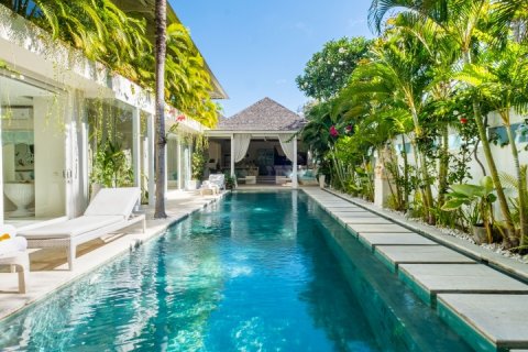 Вилла с 5 спальнями в Canggu, Бадунг, Индонезия № 1052 2
