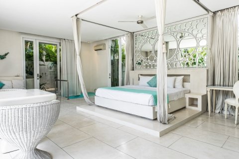 Вилла с 5 спальнями в Canggu, Бадунг, Индонезия № 1052 11
