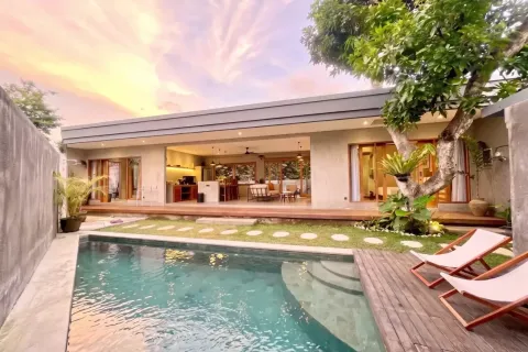2 bedrooms Villa in South Kuta, Badung, Indonesia No. 13209
