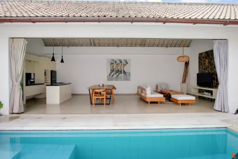 2 bedrooms Villa in Seminyak, Badung, Indonesia No. 10682 2