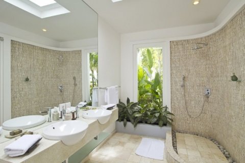 4 bedrooms Villa in Seminyak, Badung, Indonesia No. 1291 15