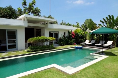 Вилла с 4 спальнями в Seminyak, Бадунг, Индонезия № 1291