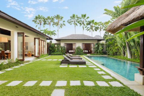 Вилла с 5 спальнями в Seminyak, Бадунг, Индонезия № 1287 3