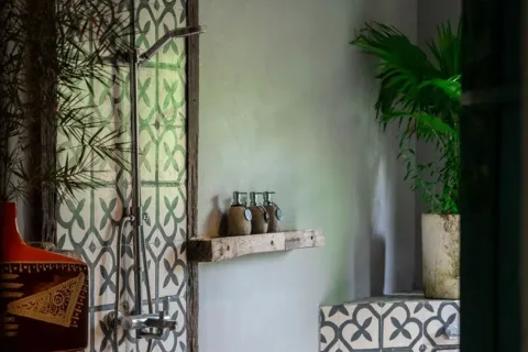 6 bedrooms Villa in Kediri, Indonesia No. 10980 25