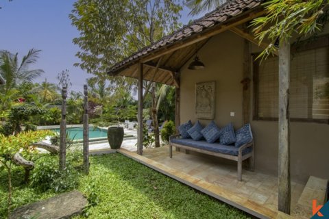 6 bedrooms Villa in Kediri, Indonesia No. 10980 7