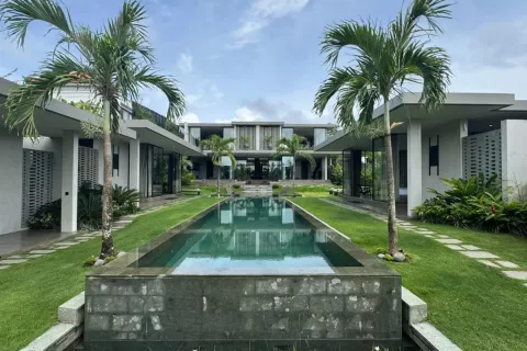 6 bedrooms Villa in Cemagi, Mengwi, Badung, Indonesia No. 10977