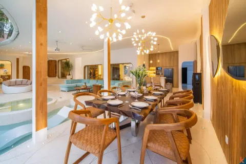 5 bedrooms Villa in Badung, Indonesia No. 10981 14