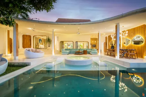 5 bedrooms Villa in Badung, Indonesia No. 10981