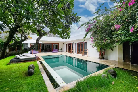 3 bedrooms Villa in South Denpasar, Denpasar, Indonesia No. 10982 2