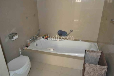 3 bedrooms Villa in Denpasar, Indonesia No. 458 15