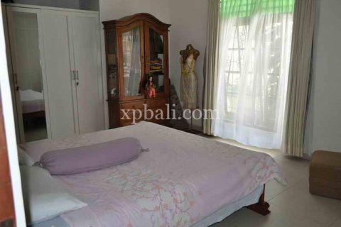3 bedrooms Villa in Denpasar, Indonesia No. 458 17