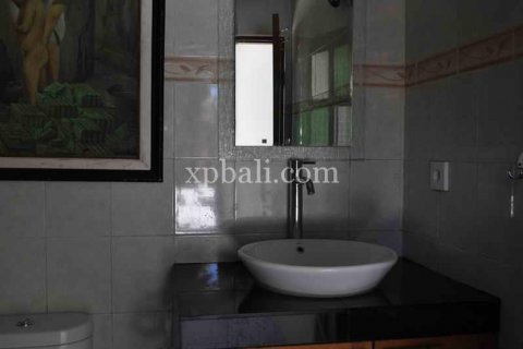 3 bedrooms Villa in Denpasar, Indonesia No. 458 7