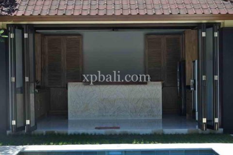 3 bedrooms Villa in Denpasar, Indonesia No. 458 4