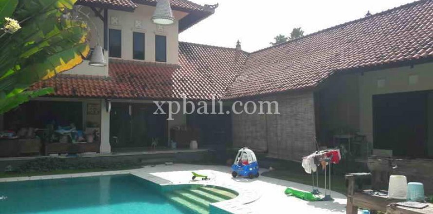 Вилла с 4 спальнями в Nusa Dua, Бадунг, Индонезия № 452