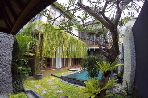 3 bedrooms Villa in Kerobokan, Badung, Indonesia No. 456