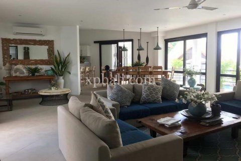 5 bedrooms Villa in Canggu, Badung, Indonesia No. 507 4