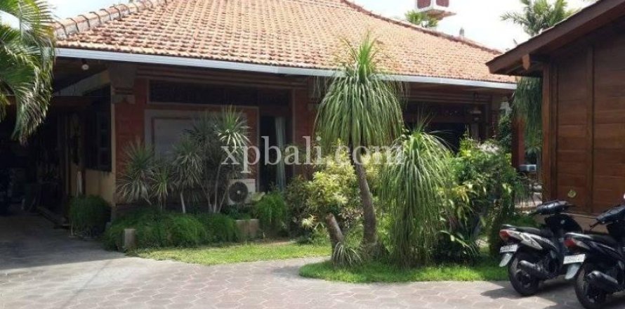 5 bedrooms Villa in Kuta, Badung, Indonesia No. 508