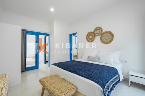 6 bedrooms Villa in Seminyak, Badung, Indonesia No. 13018 17