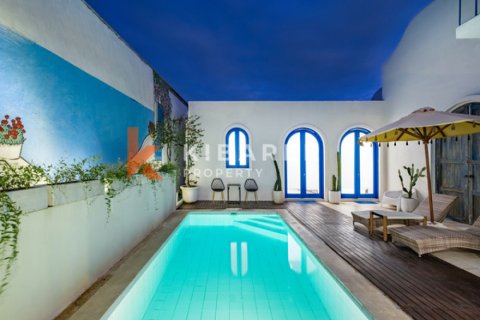 6 bedrooms Villa in Seminyak, Badung, Indonesia No. 13018 4
