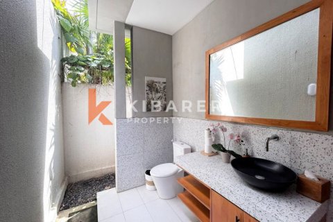 2 bedrooms Villa in Kuta, Badung, Indonesia No. 13013 6