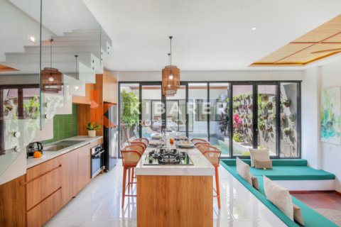 2 bedrooms Villa in Denpasar, Indonesia No. 13015 11