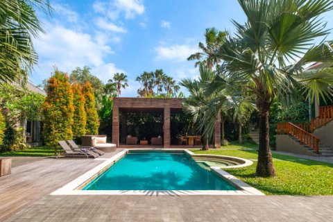 4 bedrooms Villa in Canggu, Badung, Indonesia No. 9158 7
