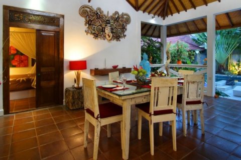 4 bedrooms Villa in Seminyak, Badung, Indonesia No. 1513 13