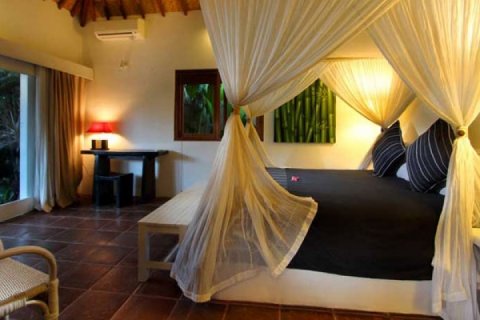 4 bedrooms Villa in Seminyak, Badung, Indonesia No. 1513 17