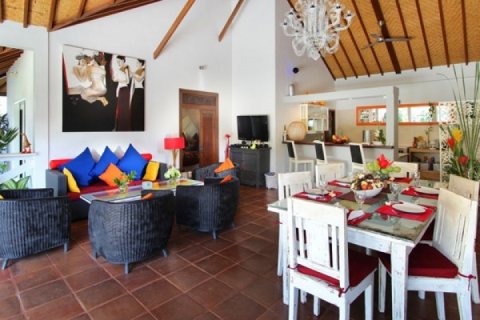 4 bedrooms Villa in Seminyak, Badung, Indonesia No. 1513 12