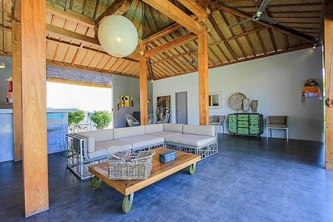 Вилла с 4 спальнями в Seminyak, Бадунг, Индонезия № 1510 15