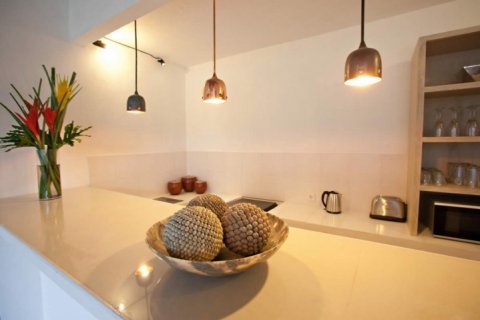 6 bedrooms Villa in Jimbaran, Badung, Indonesia No. 1509 2