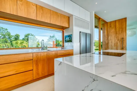 3 bedrooms Villa in South Kuta, Badung, Indonesia No. 13229 5