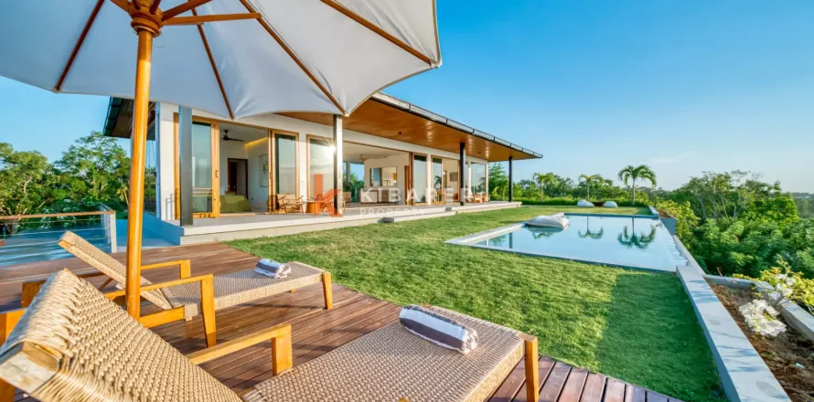 3 bedrooms Villa in South Kuta, Badung, Indonesia No. 13229