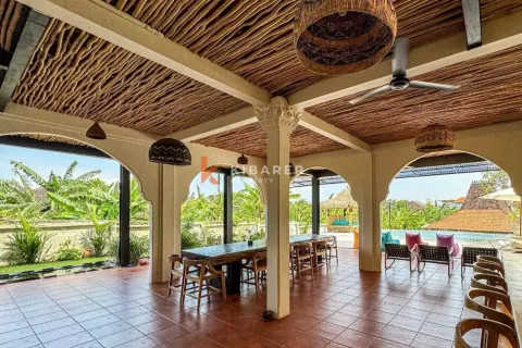 7 bedrooms Villa in Kerobokan, Badung, Indonesia No. 12782 6