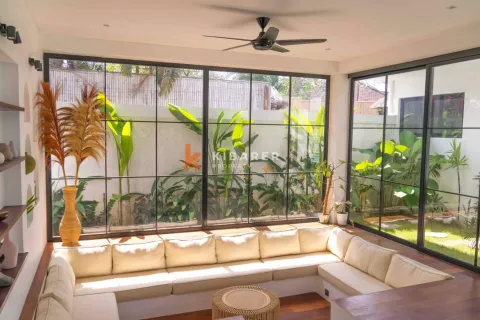 Вилла с 4 спальнями в Seminyak, Бадунг, Индонезия № 12785 11