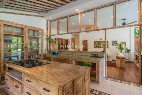 6 bedrooms Villa in Canggu, Badung, Indonesia No. 12784 8