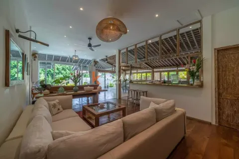 6 bedrooms Villa in Canggu, Badung, Indonesia No. 12784 9