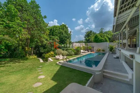 6 bedrooms Villa in Canggu, Badung, Indonesia No. 12784 4