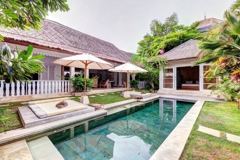 3 bedrooms Villa in Seminyak, Badung, Indonesia No. 918