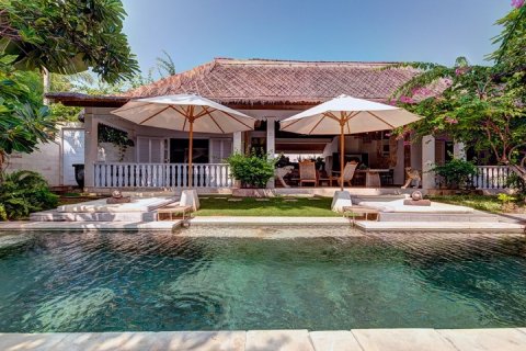 Вилла с 3 спальнями в Seminyak, Бадунг, Индонезия № 918 5