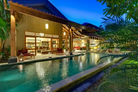 Вилла с 3 спальнями в Seminyak, Бадунг, Индонезия № 914 23