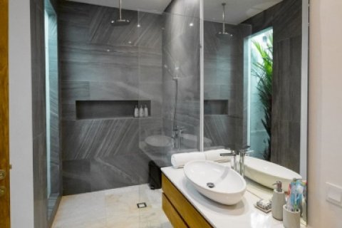 4 bedrooms Villa in Ubud, Gianyar, Indonesia No. 913 26