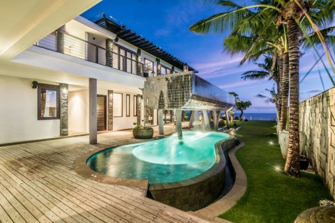 3 bedrooms Villa in South Kuta, Badung, Indonesia No. 7788 29