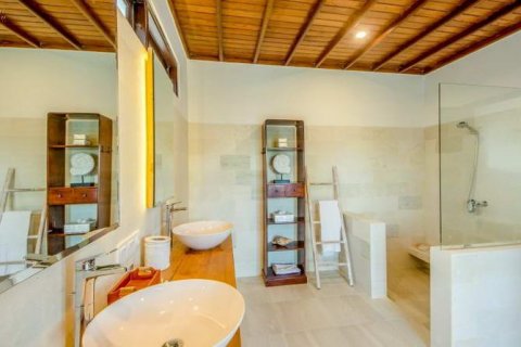 5 bedrooms Villa in South Kuta, Badung, Indonesia No. 7787 2