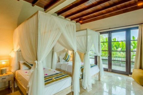 5 bedrooms Villa in South Kuta, Badung, Indonesia No. 7787 4