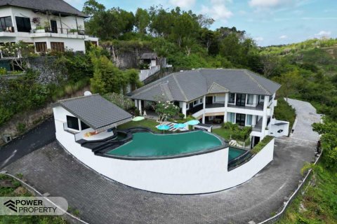 5 bedrooms Villa in South Kuta, Badung, Indonesia No. 7786 2