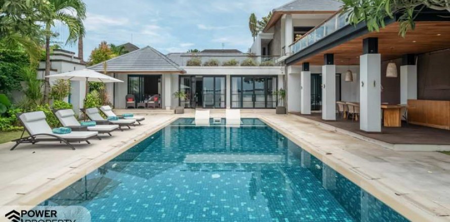 4 bedrooms Villa in Benoa, Badung, Indonesia No. 7789