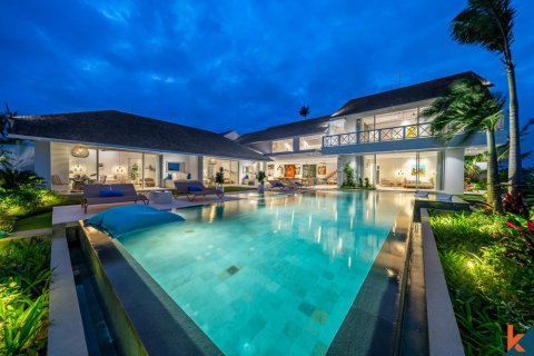 4 bedrooms Villa in Canggu, Badung, Indonesia No. 10850 6