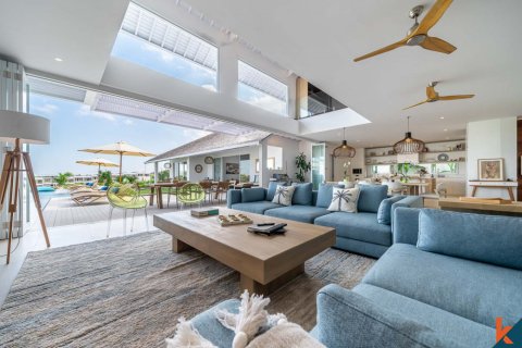 4 bedrooms Villa in Canggu, Badung, Indonesia No. 10850 11