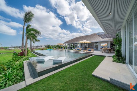 4 bedrooms Villa in Canggu, Badung, Indonesia No. 10850 3